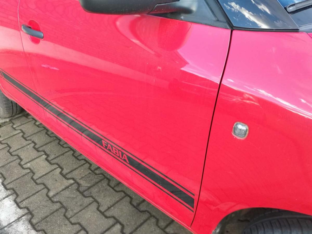 Skoda Fabia 2 5J original Tür vorn rechts Coridarot LF3K Bj.2012
